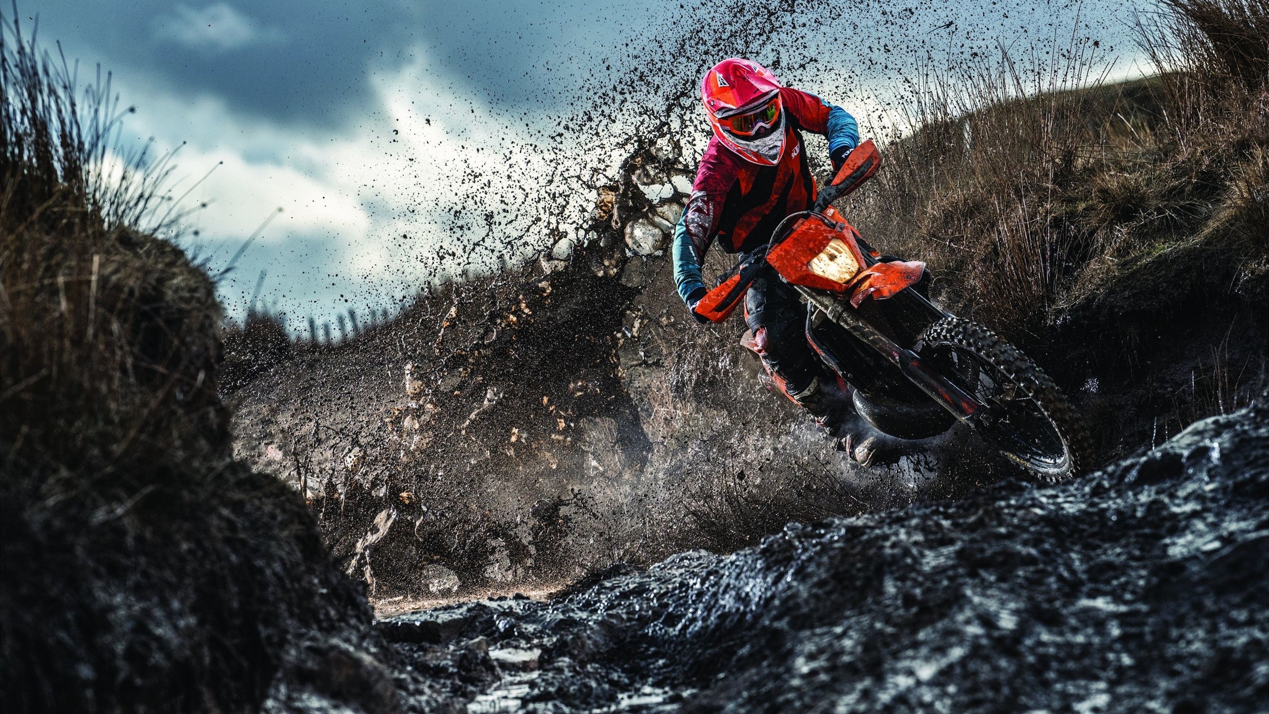 多元竞技场,当NBA季后赛的战术博弈遇见韩国足球的冲垮哲学